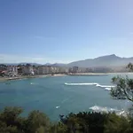 Studio Renove Pres Du Centre Et De La Plage Avec Parking Et Mezzanine - Fr-1-4-594